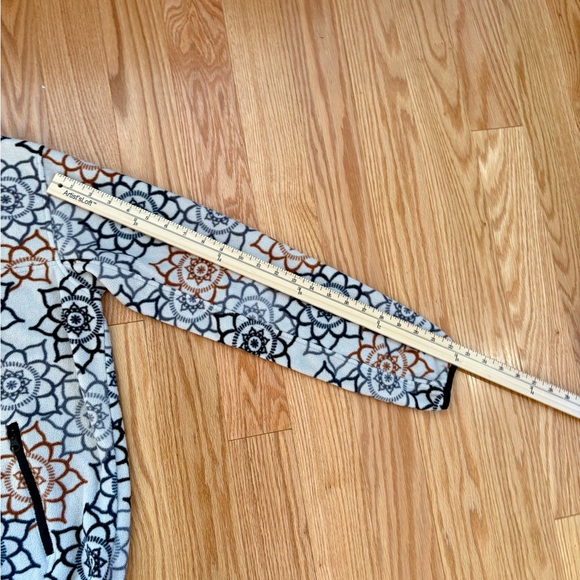 Kavu Fleece Pullover GUC Size Medium - Picture 7 of 9